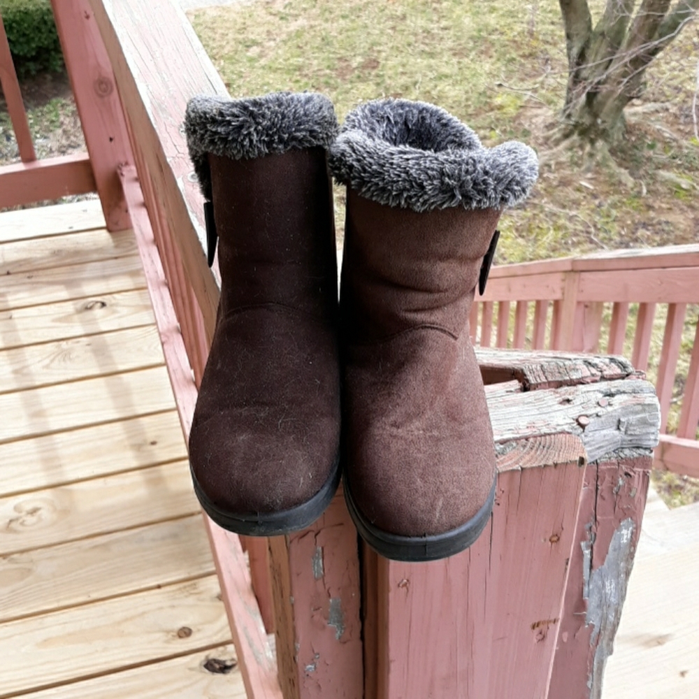 Women's boots
